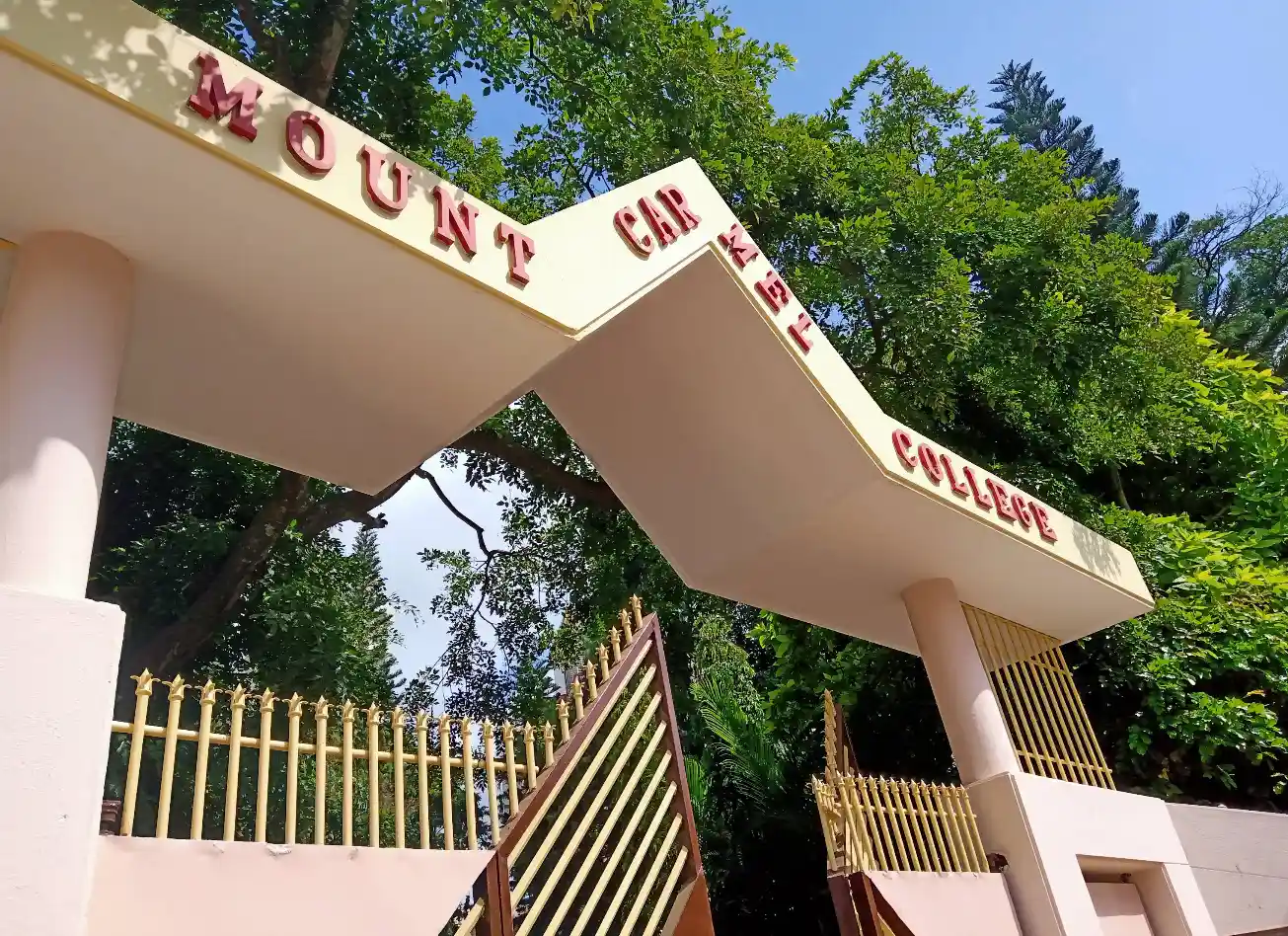 Mount Carmel College, Bengaluru